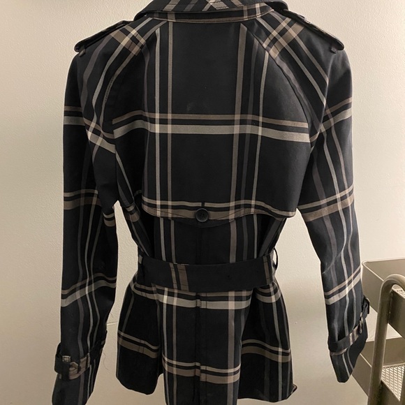 Coach Tattersall Short Trench - Picture 2 of 3